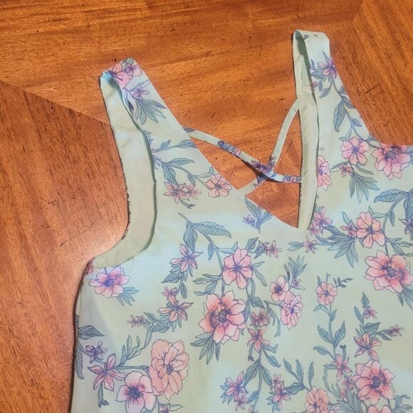 Decree Chiffon Mint Green Floral Sleeveless Top - Picture 3 of 11